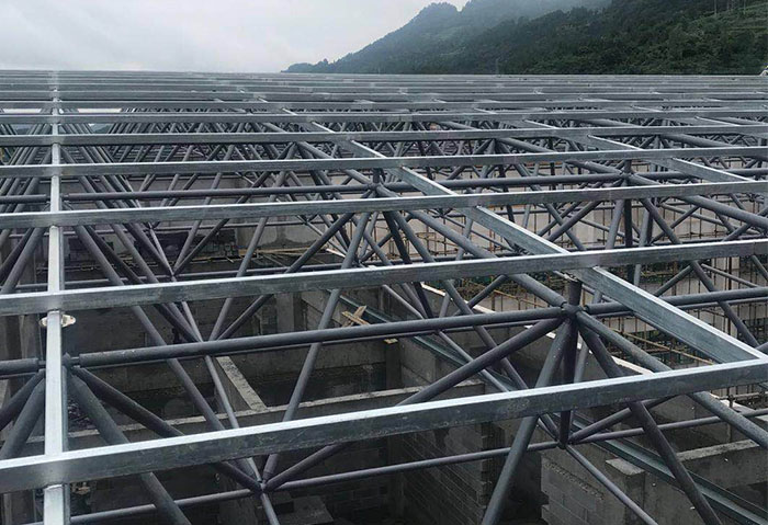 建瓯仁怀冠英学校艺体楼网架